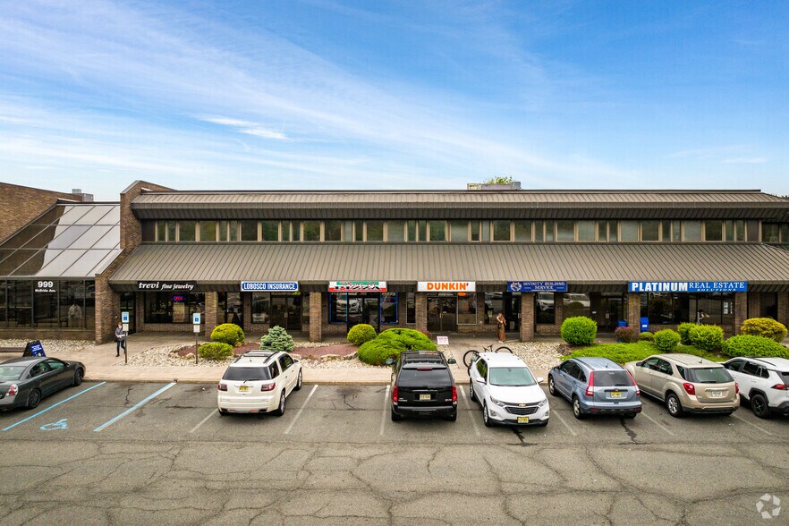More Photos Of 1003-1031 McBride Ave, Woodland Park Medical For Lease