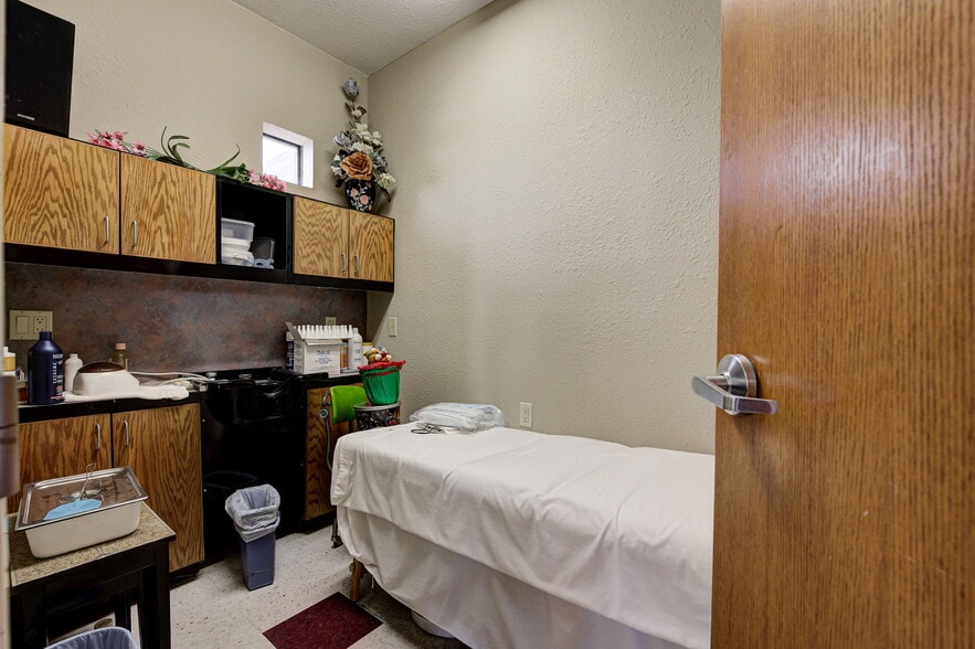 More Photos Of 4701 N Martin Luther King Ave, Oklahoma City Storefront Retail Office For Sale