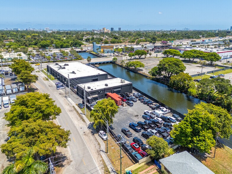 More Photos Of 8700 NW 7th Ave, Miami Warehouse For Sale