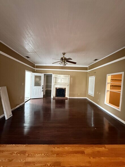 More Photos Of 630 Meinhard Rd, Port Wentworth Office For Lease