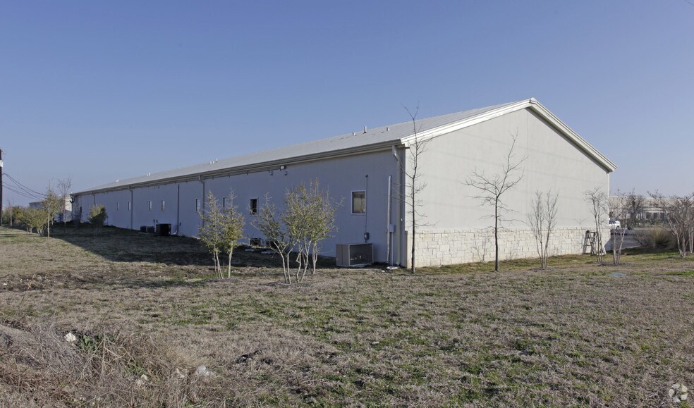 More Photos Of 1700 Bryant Dr, Round Rock Research And Development For Lease
