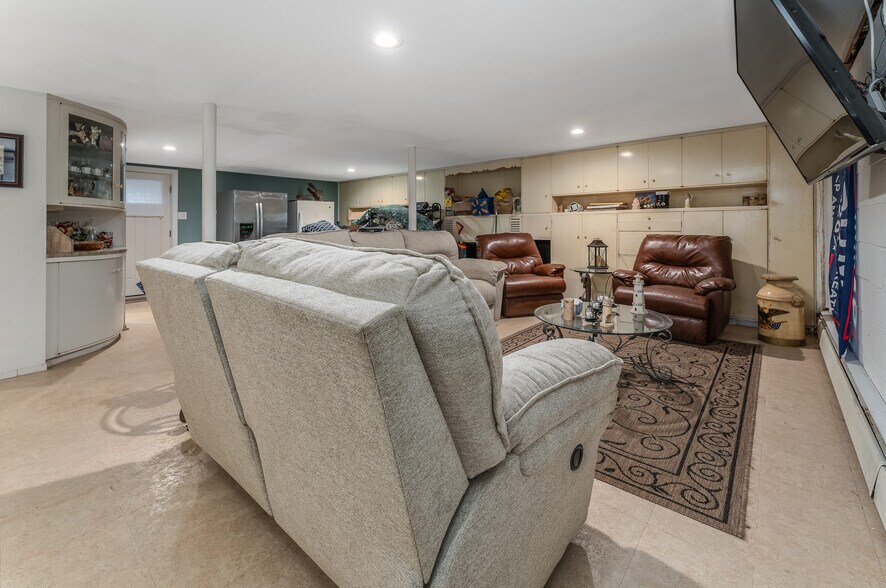 More Photos Of 417 Mountain Rd, Lebanon Specialty For Sale