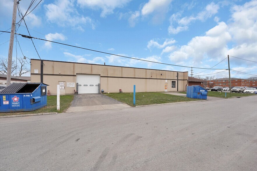 More Photos Of 1394 Courtright Rd, Columbus Warehouse For Sale