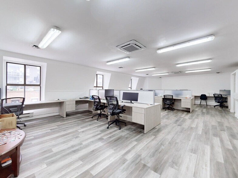 More Photos Of 66 Gerrard St E, Toronto Storefront Retail Office For Lease
