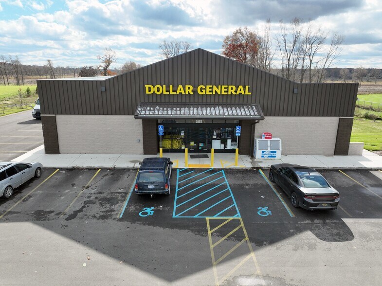 Primary Photo Of 7857 Mason Rd, Fowlerville Freestanding For Sale