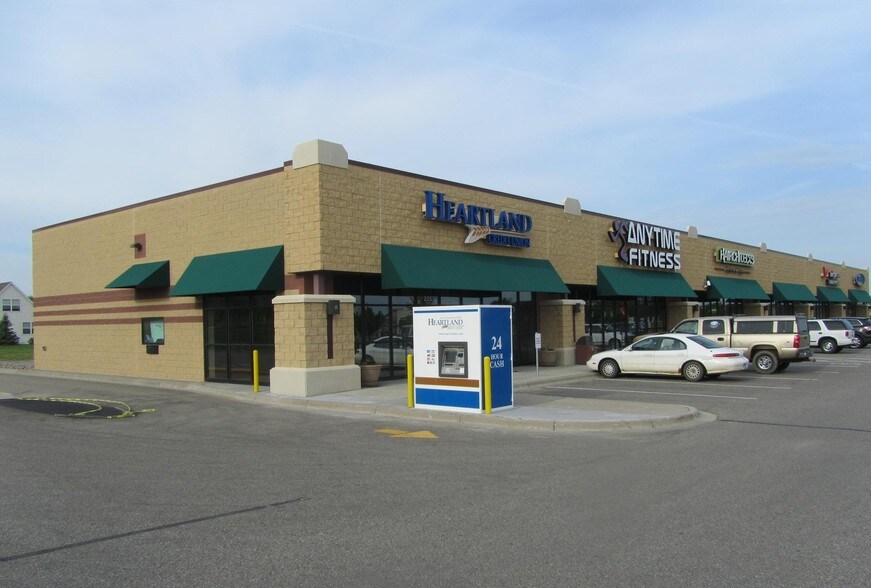 More Photos Of 209-225 Chalupsky Ave SE, New Prague General Retail For Lease