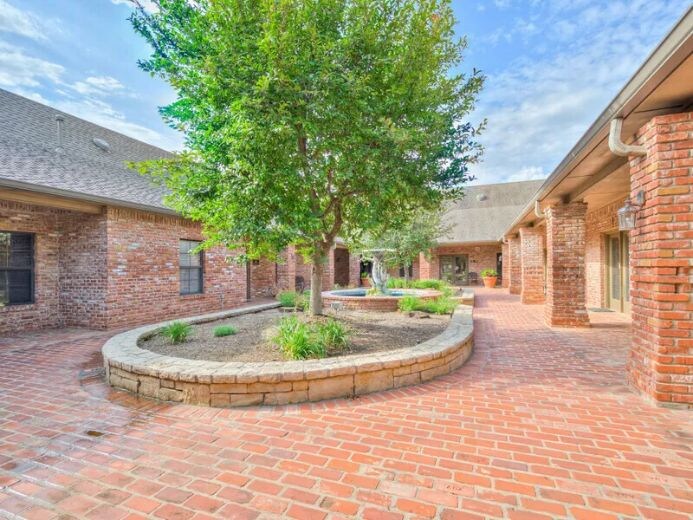 More Photos Of 1300 E 9th St, Edmond Office For Lease