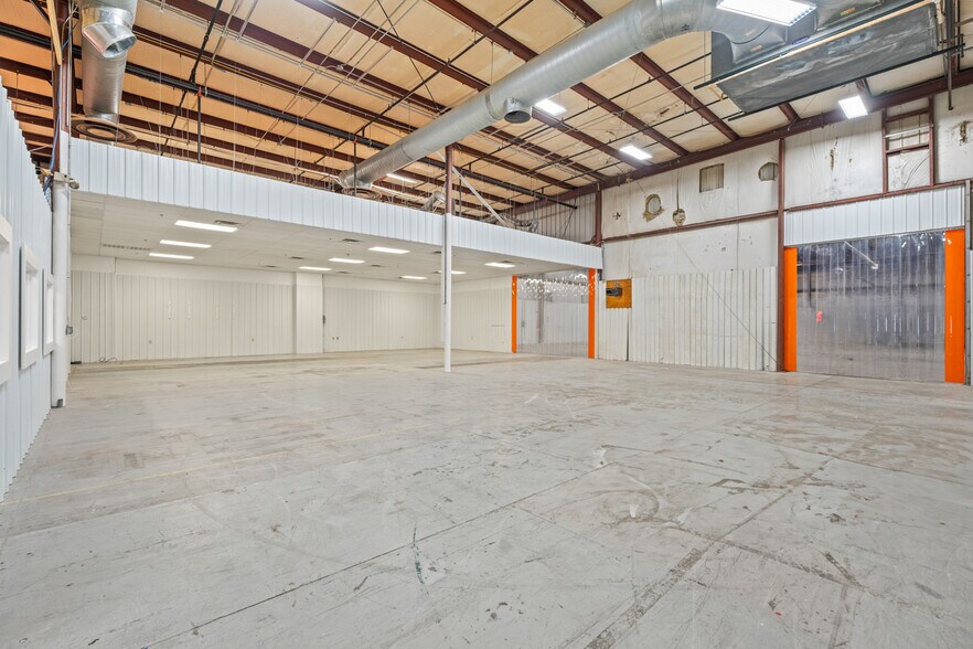 More Photos Of 3865 Symmes Rd, Hamilton Warehouse For Lease