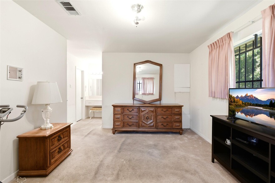 More Photos Of 3139 Jeanetta St, Houston Specialty For Sale
