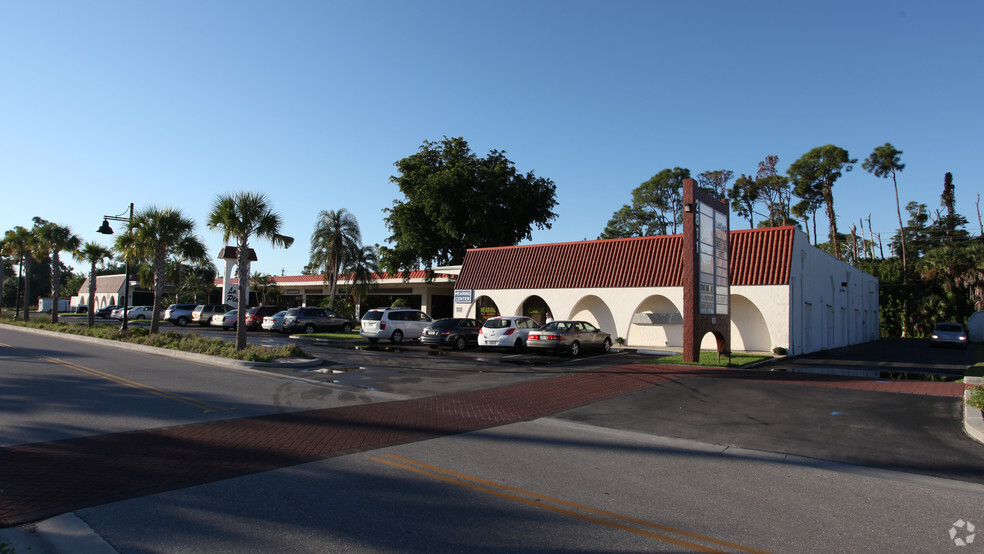 Primary Photo Of 2811 Tamiami Trl, Port Charlotte Unknown For Lease