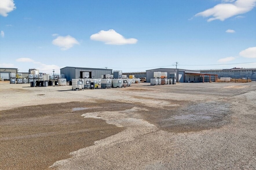 More Photos Of 8316 W I-20, Midland Warehouse For Sale