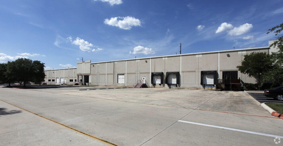 More Photos Of 9715 Burnet Rd, Austin Manufacturing For Lease