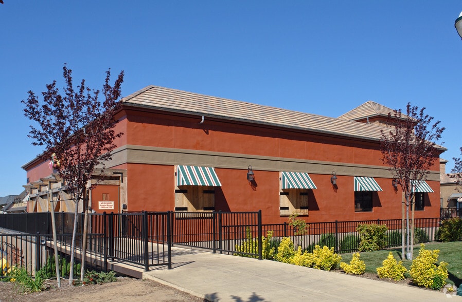 More Photos Of 4315-4363 Town Center Blvd, El Dorado Hills Unknown For Lease