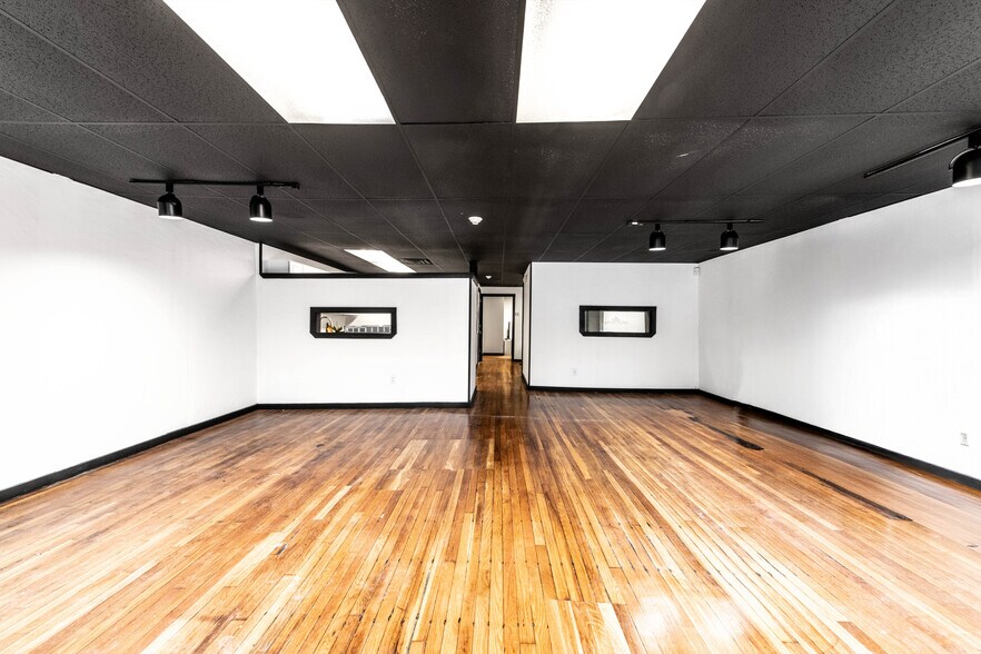 More Photos Of 120 Danielson Pike, Foster Freestanding For Sale