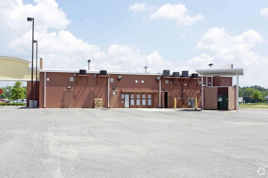 More Photos Of 56-136 Marketplace Cir, Calera Unknown For Lease