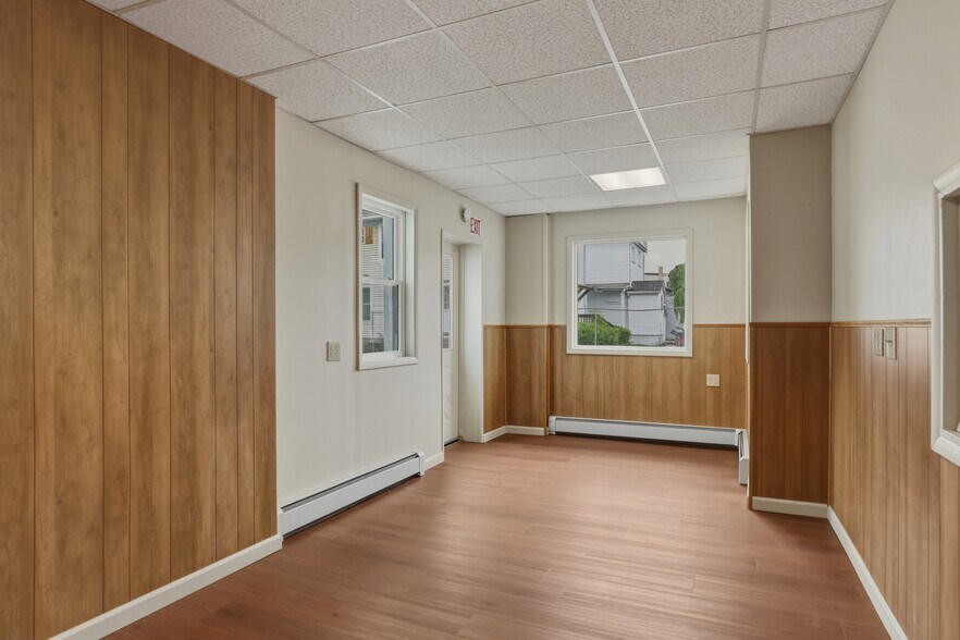 More Photos Of 25 E Pulteney St, Corning Office For Sale