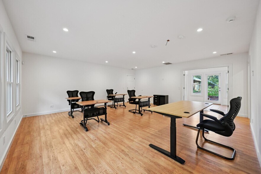 More Photos Of 1605 Lucas Valley Rd, San Rafael Healthcare For Sale
