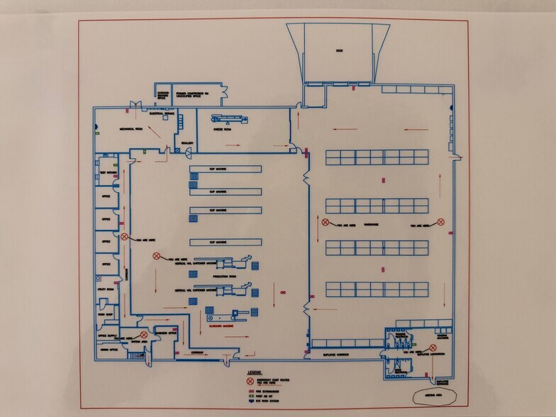 More Photos Of 100 Chamber Plz, Charleroi Supermarket For Lease