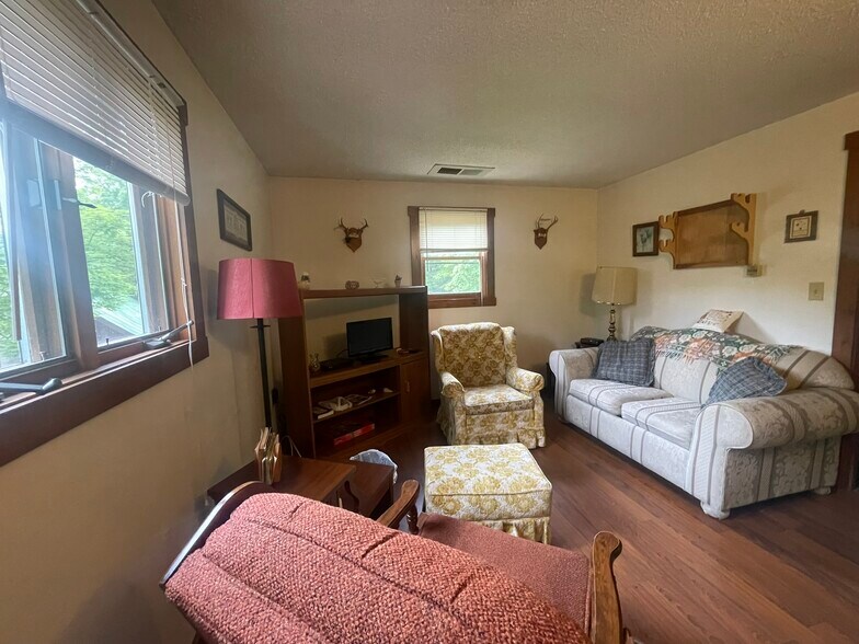 More Photos Of 853 Fairview Rd, Howard Apartments For Sale