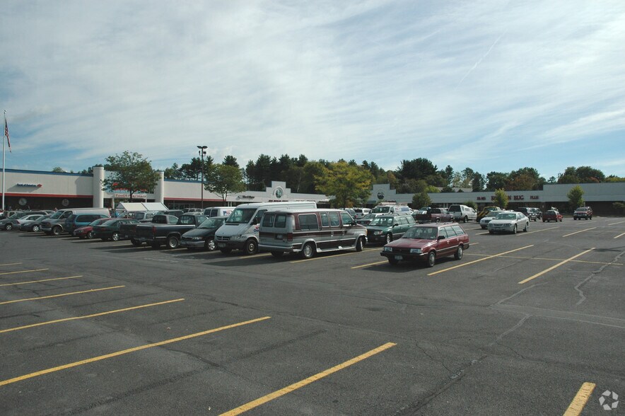 More Photos Of 501 Columbia Tpke, Rensselaer Unknown For Sale