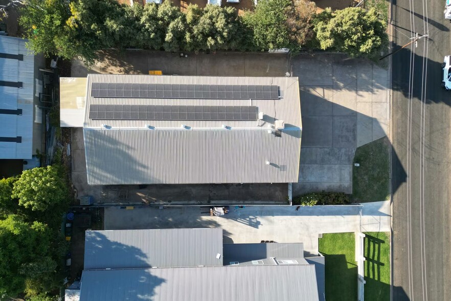 More Photos Of 17 Siren St, Dubbo Showroom For Lease