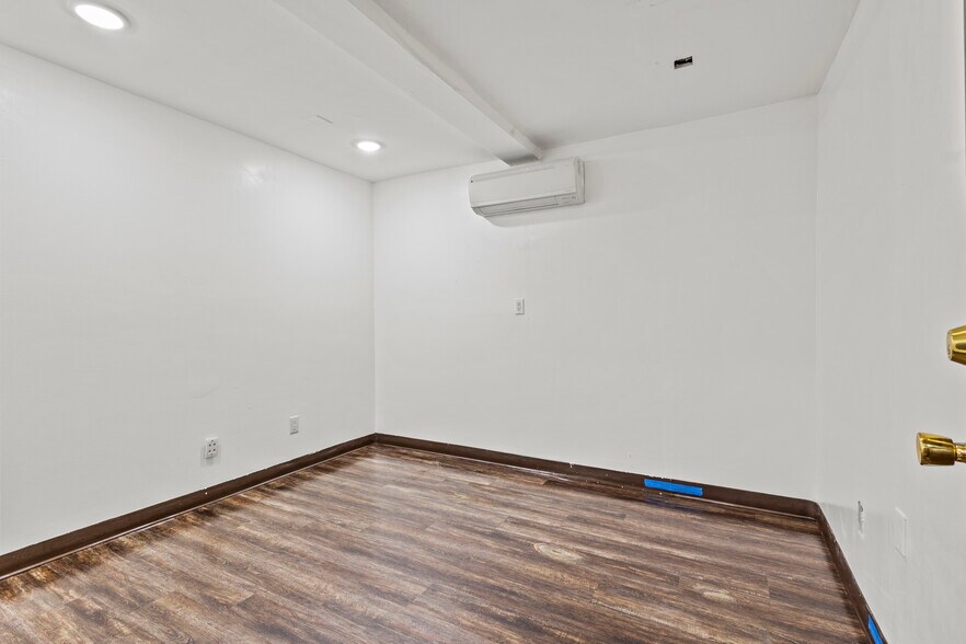 More Photos Of 108 N Depot Dr, Fort Pierce Office Residential For Lease