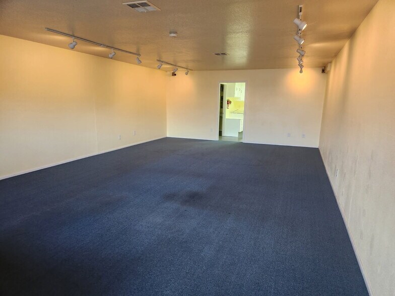 More Photos Of 8197 E Florentine Rd, Prescott Valley Office For Lease