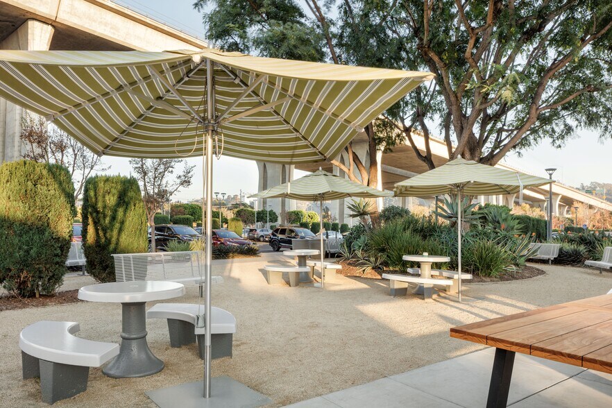 More Photos Of 2275 Rio Bonito Way, San Diego Office For Lease