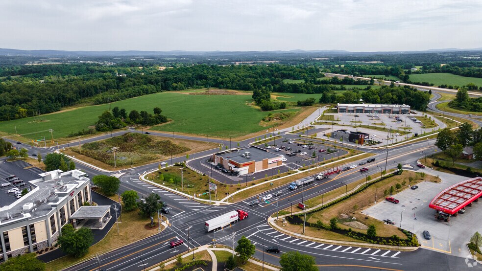 More Photos Of 1380 York Rd, Gettysburg Unknown For Lease