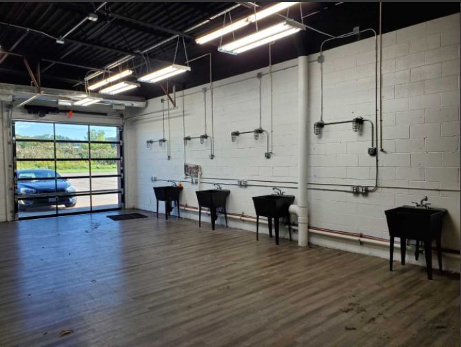 More Photos Of 7464-7472 Tyler Blvd, Mentor Flex For Lease