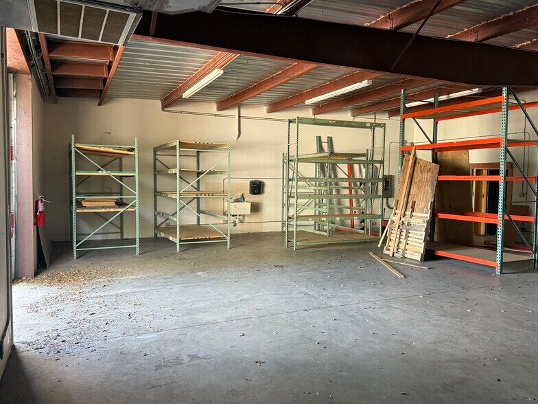 More Photos Of 1316 S 5th Ave, Wilmington Land For Lease