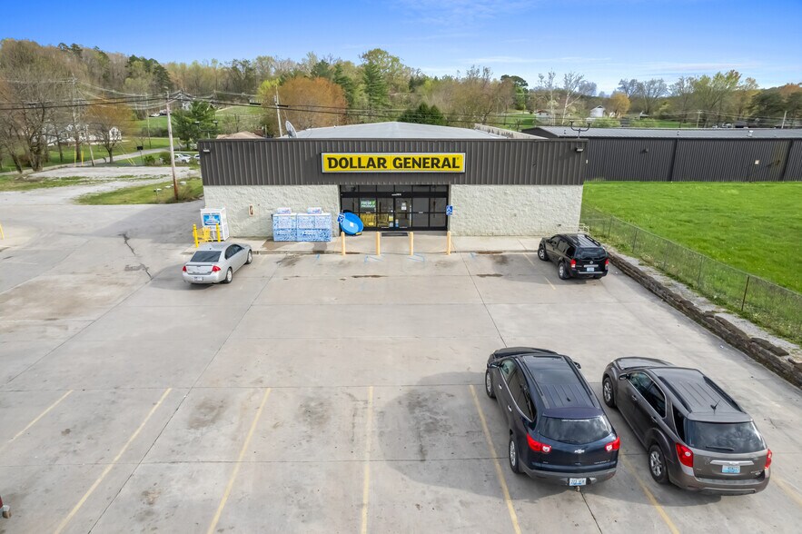 Primary Photo Of 4005 Cumberland Falls Hwy, Corbin Freestanding For Sale