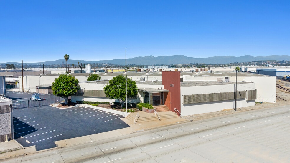 More Photos Of 6623-6625 Washington Blvd, Los Angeles Warehouse For Lease