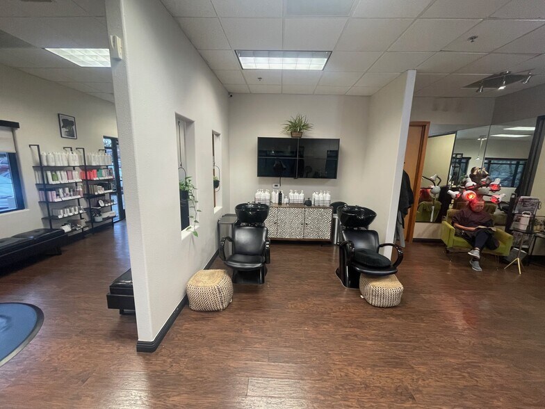 More Photos Of 550 Plaza Dr, Folsom Office For Sale