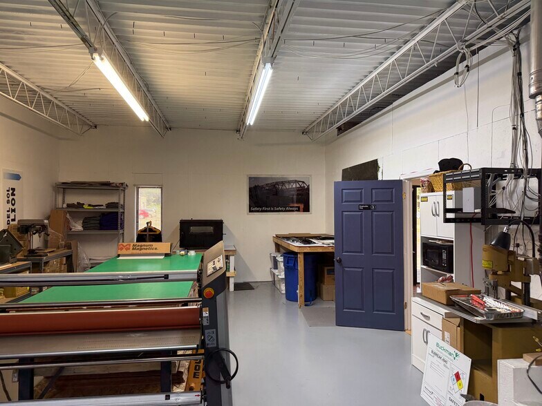 More Photos Of 5521 Pleasant View Rd, Memphis Light Distribution For Lease