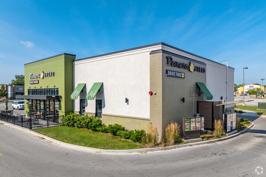 More Photos Of 3511 S 27th, Milwaukee Fast Food For Sale