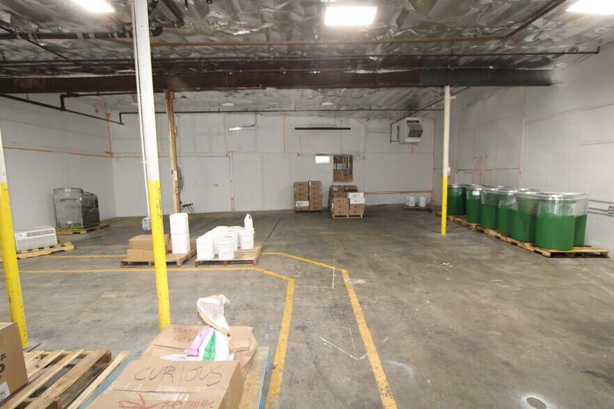 More Photos Of 7 Henry St, Worcester Flex For Lease