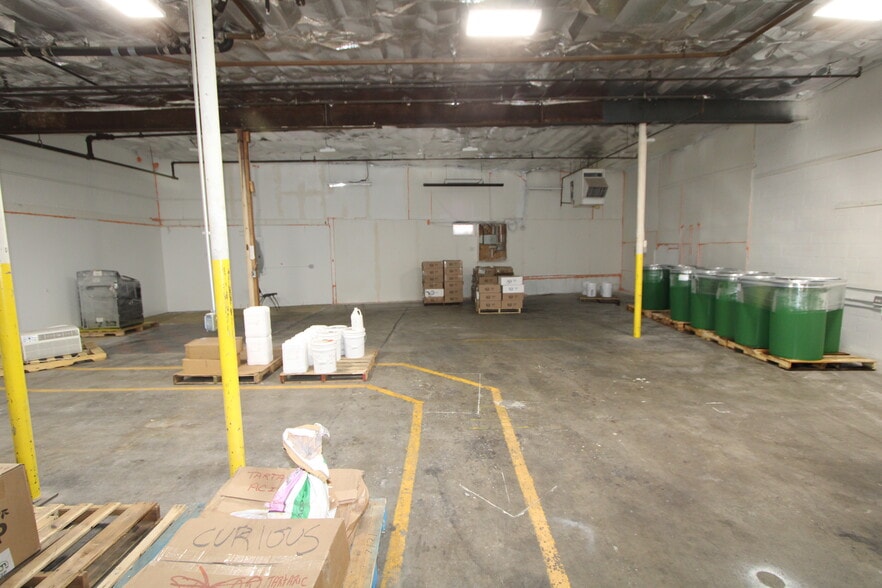 More Photos Of 7 Henry St, Worcester Warehouse For Sale