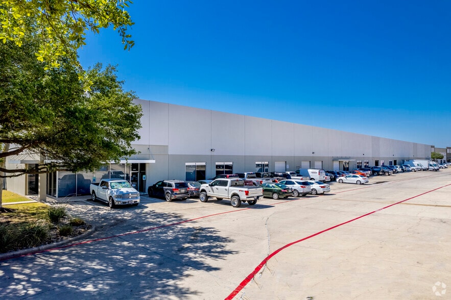 More Photos Of 12625 Wetmore Rd, San Antonio Unknown For Lease