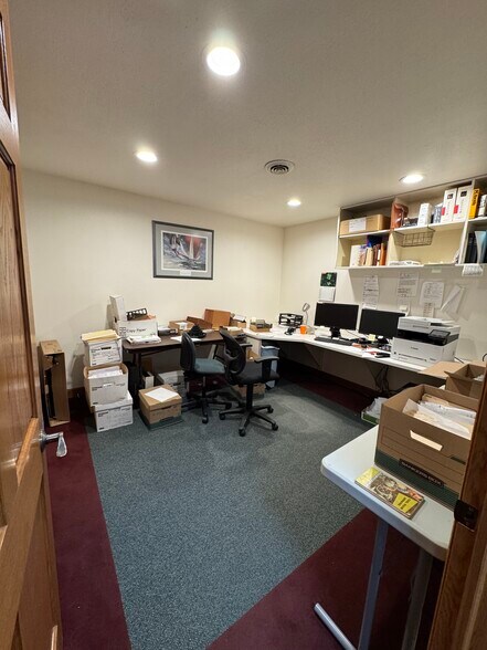 More Photos Of 2930 Conger Ct, Oshkosh Industrial For Sale