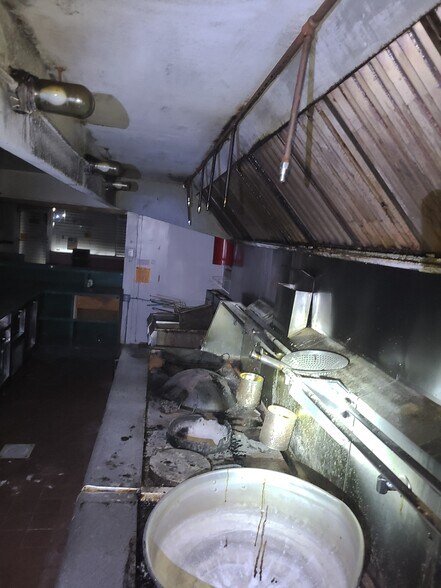 More Photos Of 240 E State St, Trenton General Retail For Lease