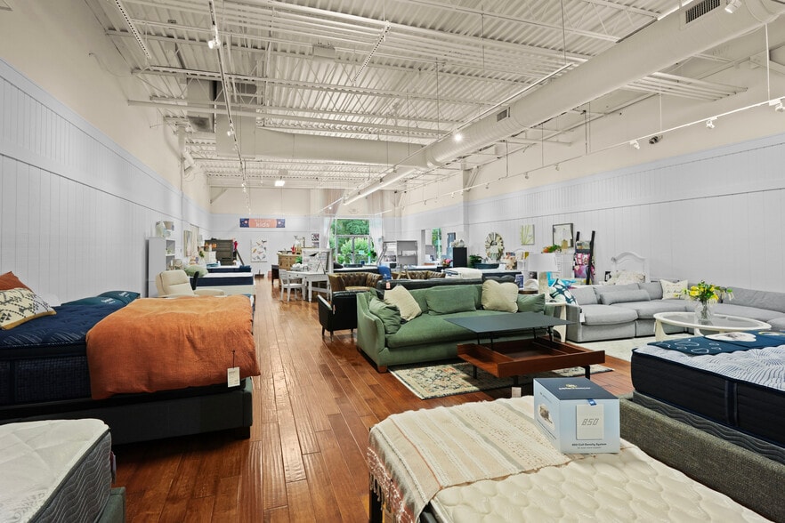 More Photos Of 242 Route 117 Bypass Road, Bedford Hills General Retail For Lease