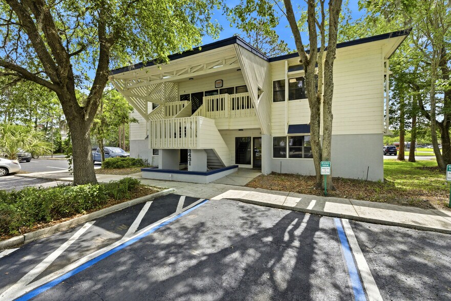 Primary Photo Of 8431 Baymeadows Way, Jacksonville Loft Creative Space For Lease