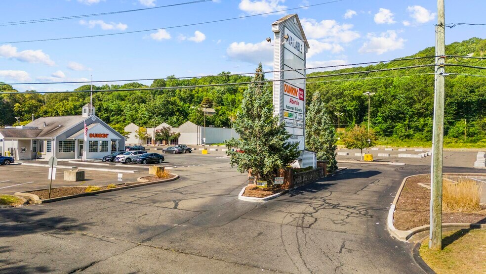 More Photos Of 814-850- Derby Ave, Seymour Unknown For Lease