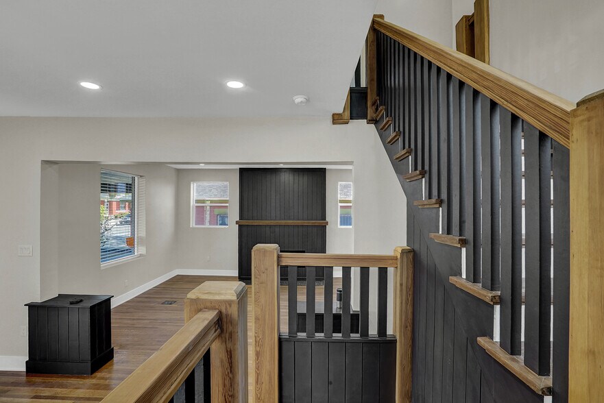 More Photos Of 1710 Montana Ave, El Paso Office For Sale