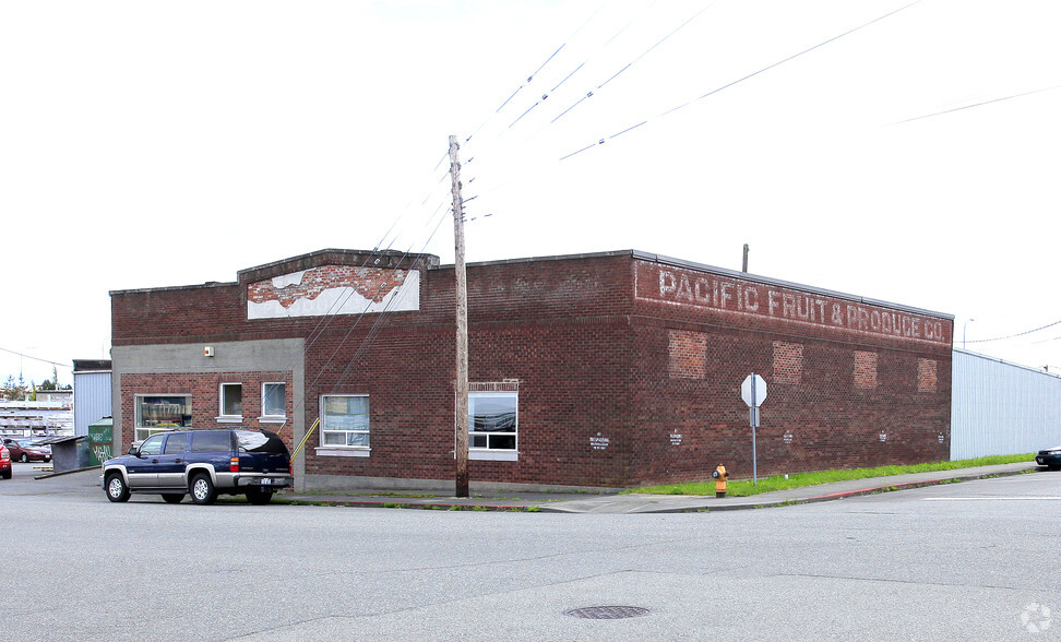 Primary Photo Of 2202 Wall St, Everett Warehouse For Lease