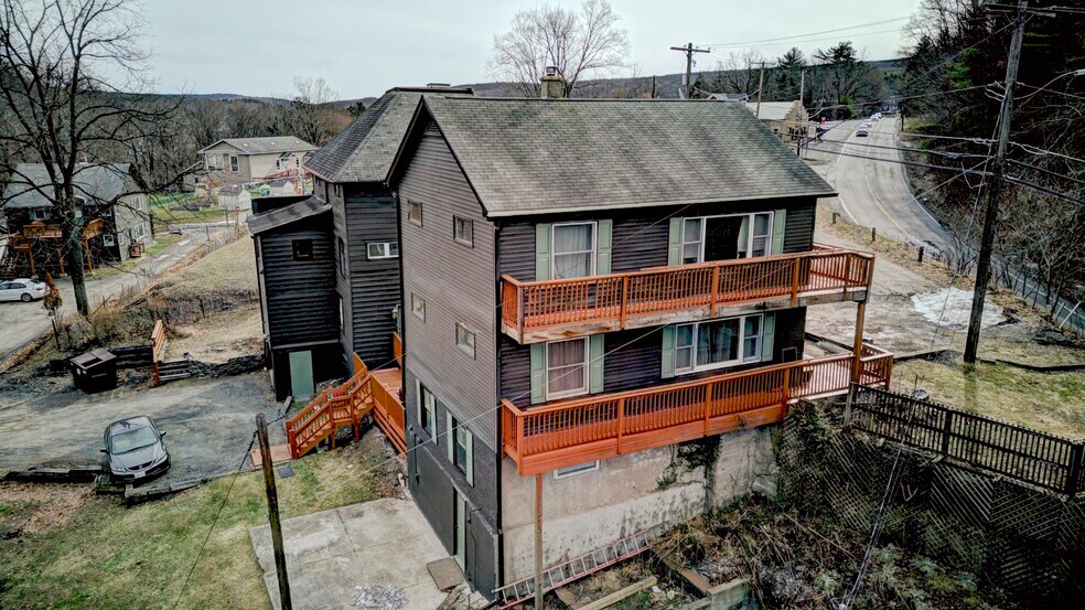 More Photos Of 141 Bellemonte Ave, Hawley Apartments For Sale