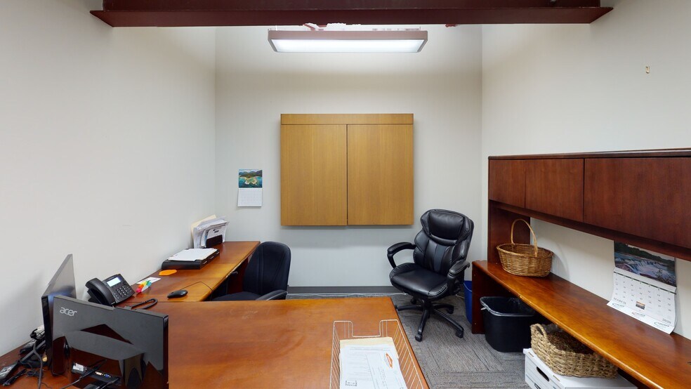 More Photos Of 711 6th Ave N, Seattle Office For Lease