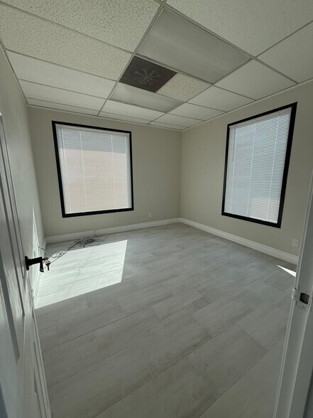 More Photos Of 116 N Vineyard Ave, Ontario Office For Lease