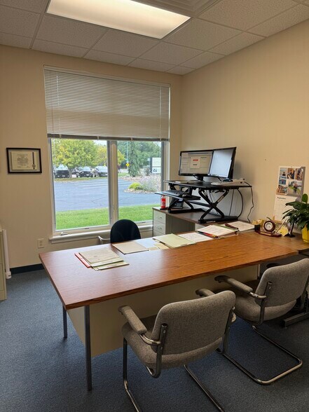 More Photos Of 4004 Oakwood Hills Pky, Eau Claire Medical For Lease